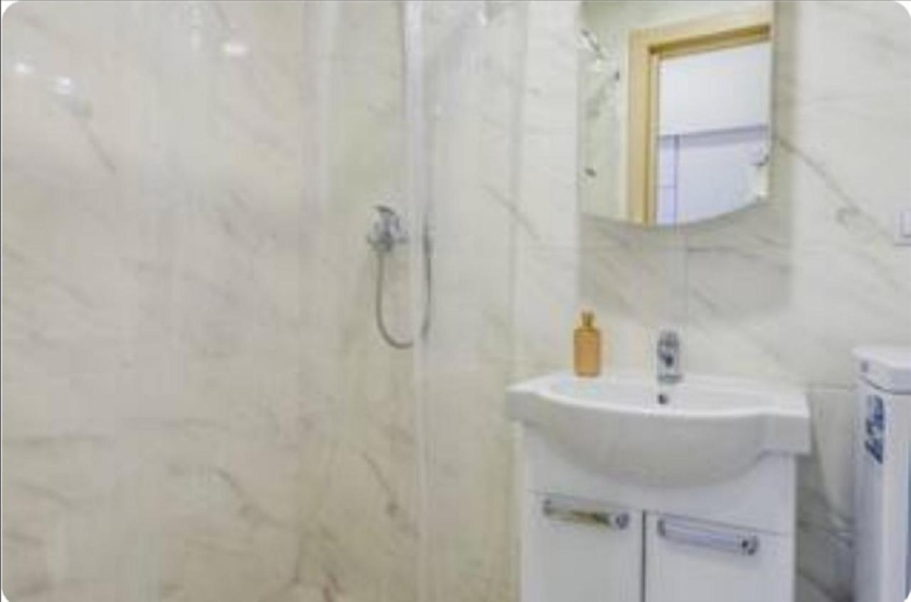 Apartamento Cozy Smarthouse Kiev Exterior foto